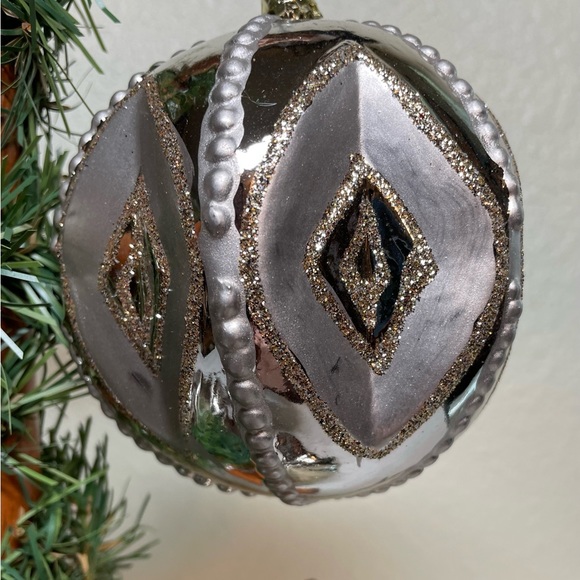 Christmas ornaments - Picture 4 of 5